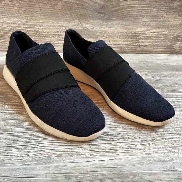 Vince Aston slip on stretchy knit fabric sneakers - Picture 2 of 9